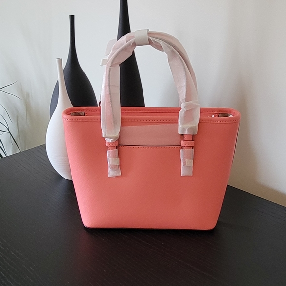 Michael Kors Tote Bag - Picture 5 of 13